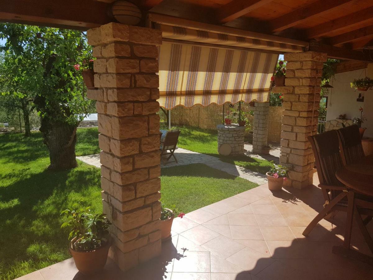 Villa Casa Istria à Buje Extérieur photo